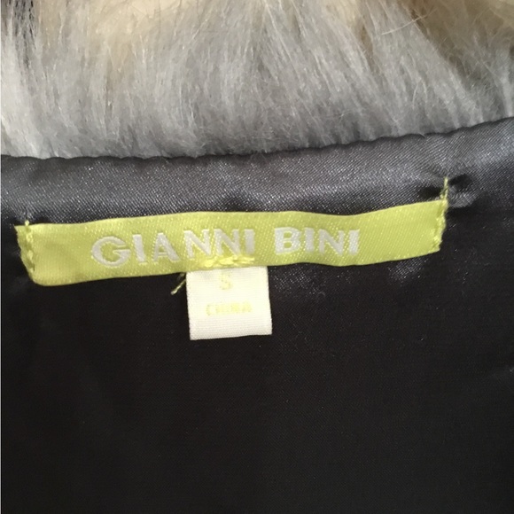 Gianni Bini Faux Vegan Fur Vest - Picture 3 of 4